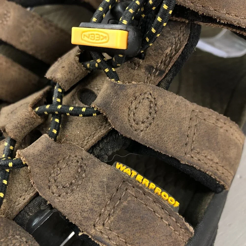 Keen Big Kids Size 4 Newport Premium Brown Leather Hook & Loop Outdoor Sandals